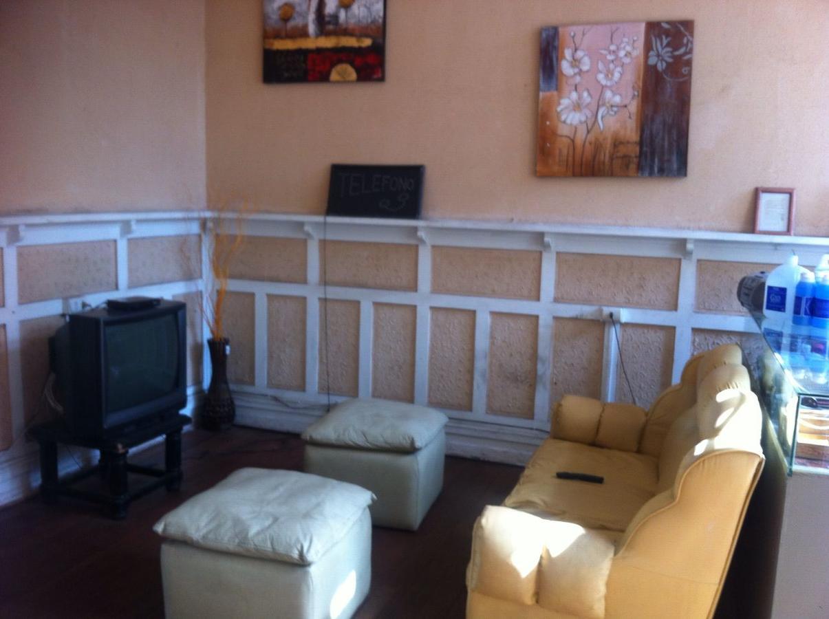 Hostal Chacabuco Santiago du Chili Extérieur photo